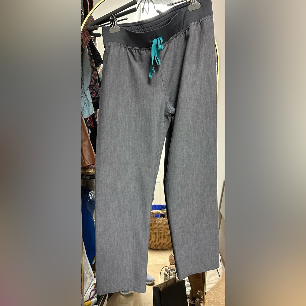 Figs Scrub Pants Gray